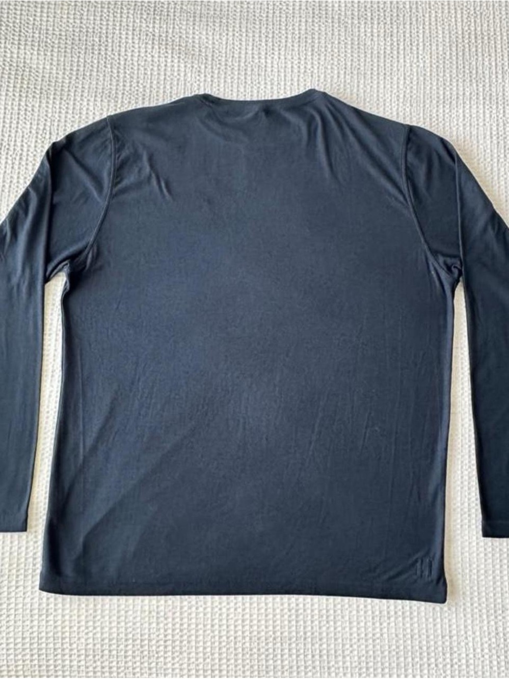 Vuori Long-Sleeve Crewneck Shirt - Navy Blue - Picture 5 of 5